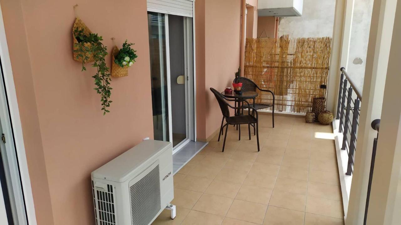 Urban Flat - Central Spot Apartments Volos Luaran gambar