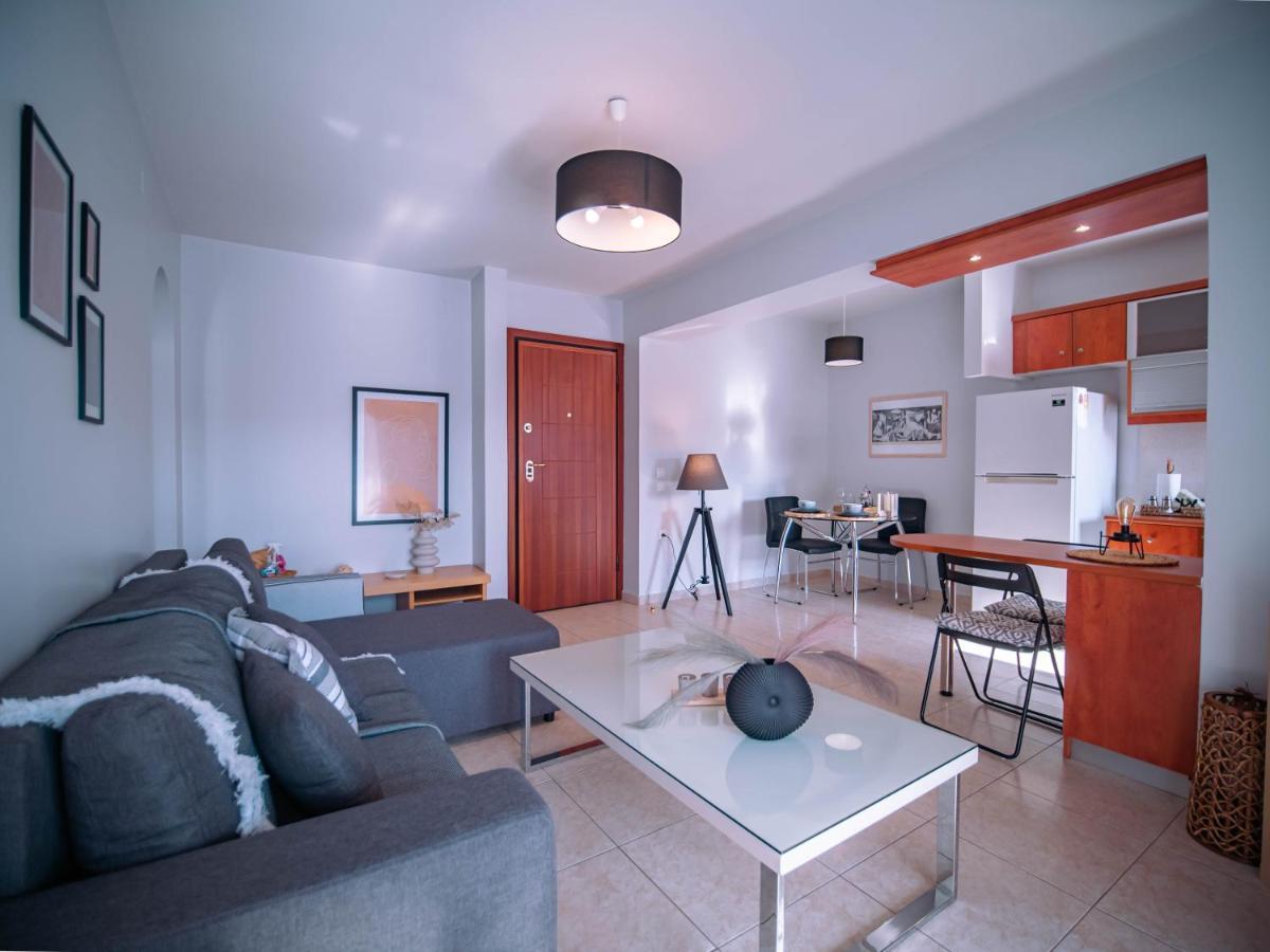 Urban Flat - Central Spot Apartments Volos Luaran gambar