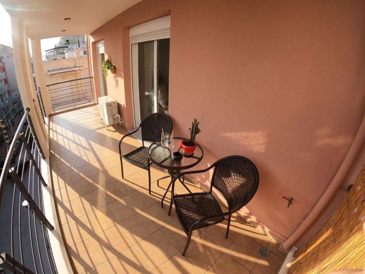 Urban Flat - Central Spot Apartments Volos Luaran gambar