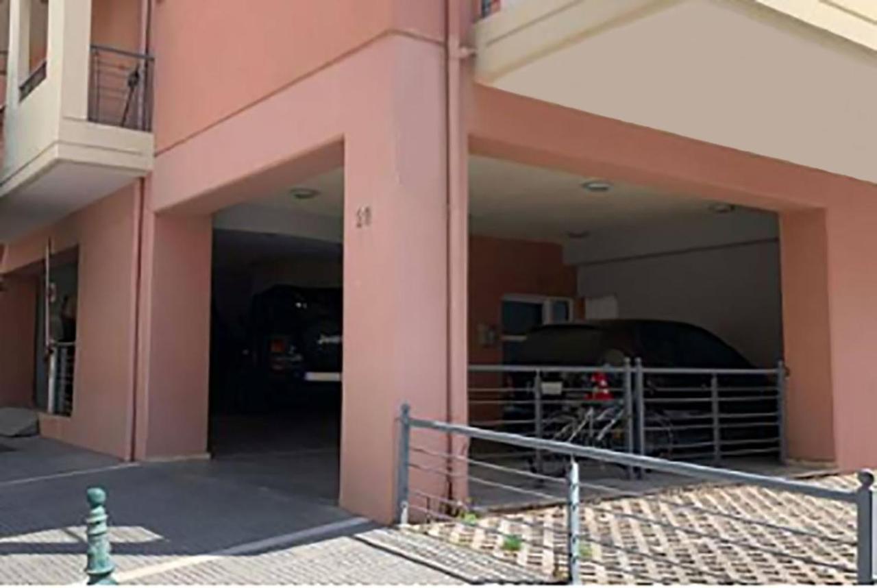 Urban Flat - Central Spot Apartments Volos Luaran gambar